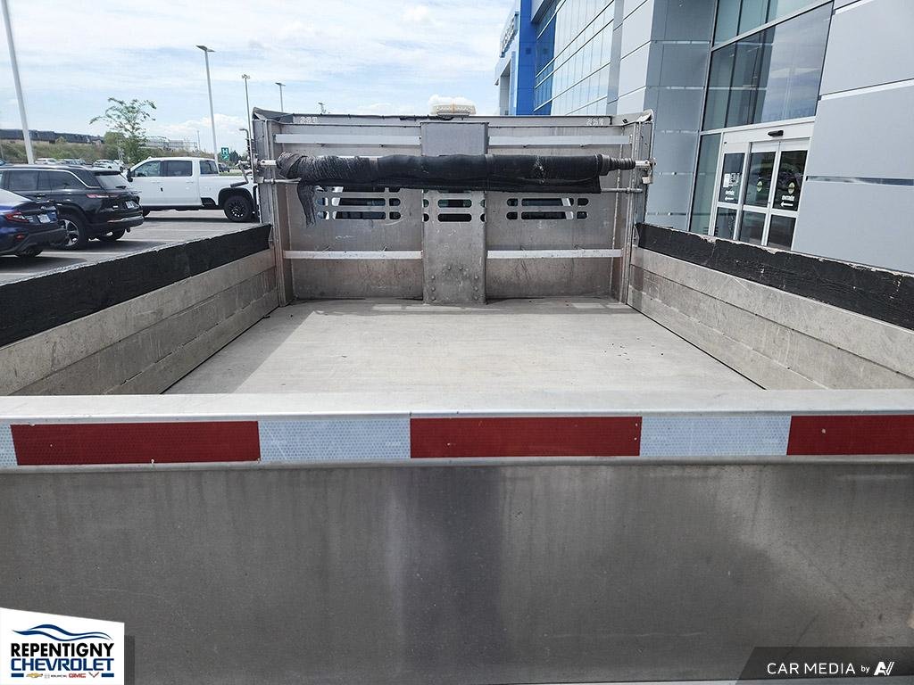 GMC Sierra 3500HD Pro , DOMPEUR BOÎTE ALUMINIUM 2022 à Charlemagne, Québec - 10 - w1024h768px