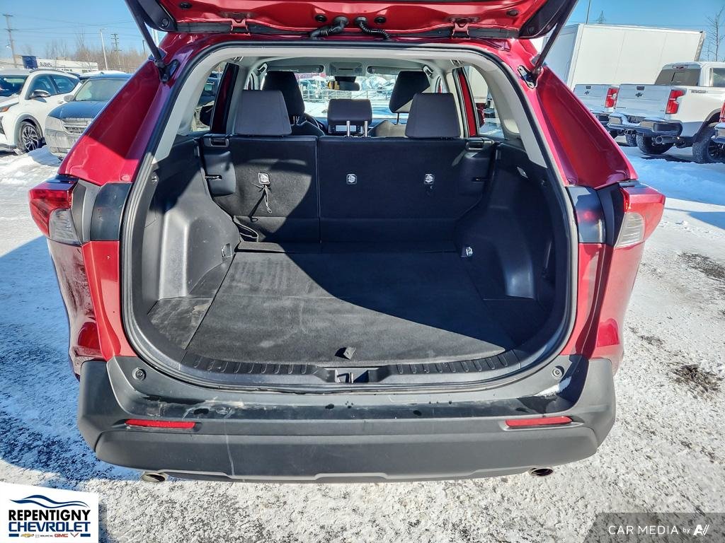 Toyota RAV4 LE 2020 à Charlemagne, Québec - 10 - w1024h768px