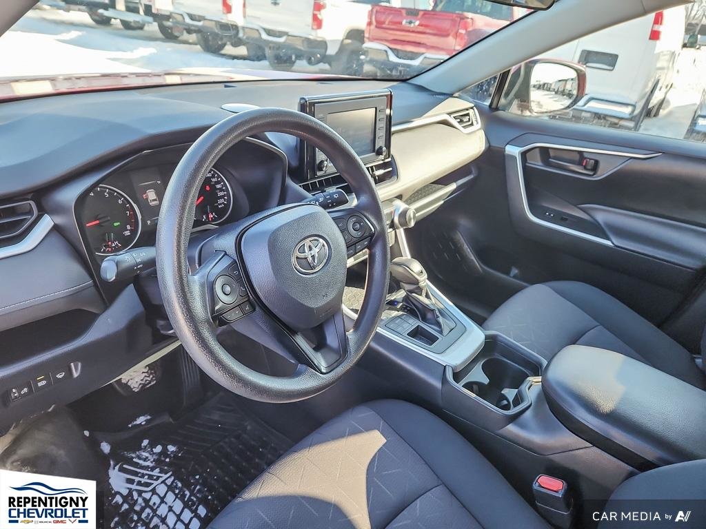 2020 Toyota RAV4 LE in Charlemagne, Quebec - 11 - w1024h768px