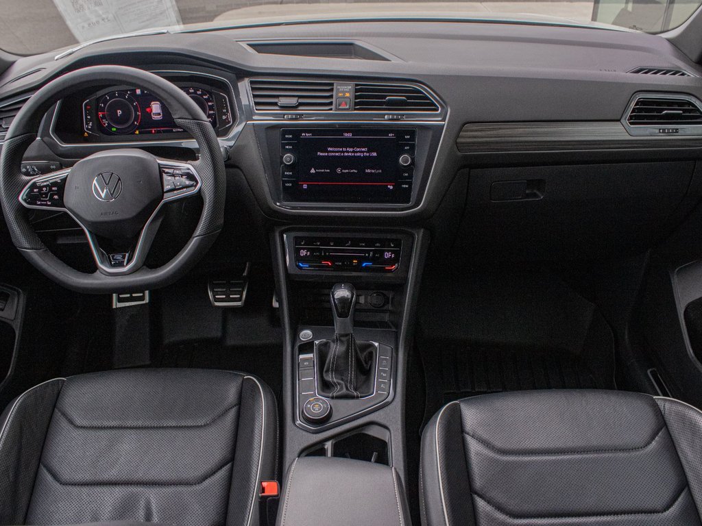 2022 Volkswagen Tiguan Highline R-Line in Saint-Jérôme, Quebec - 12 - w1024h768px