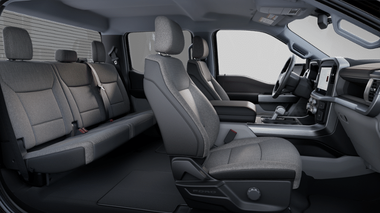 2025 Ford F-150 Lightning XLT-5