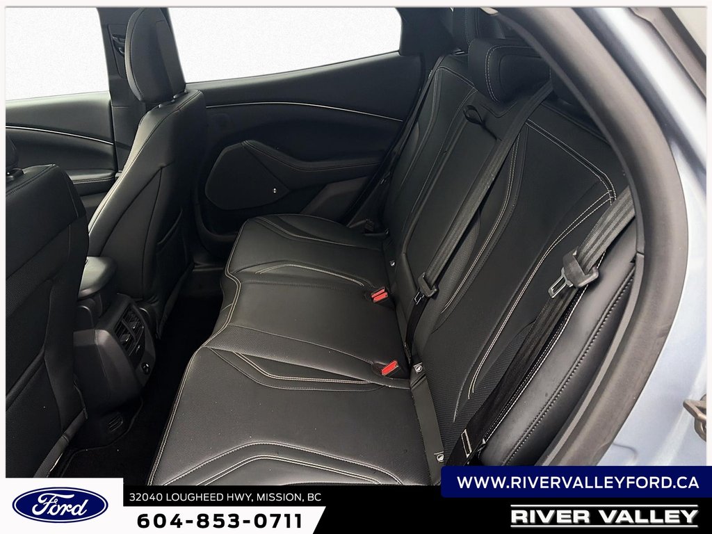 2022 Ford Mustang Mach-E Premium-7