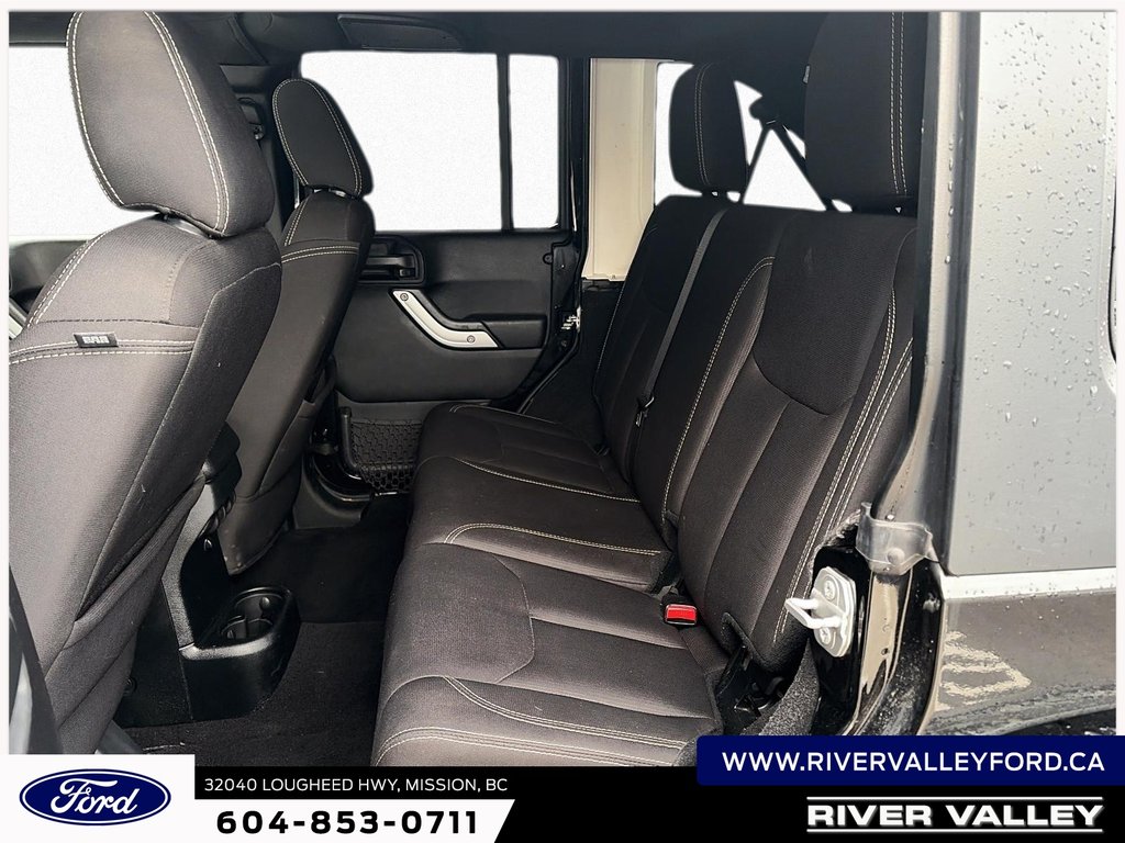 2018 Jeep Wrangler JK Unlimited Sahara-7