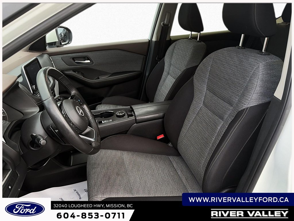 2023 Nissan Rogue SV-6