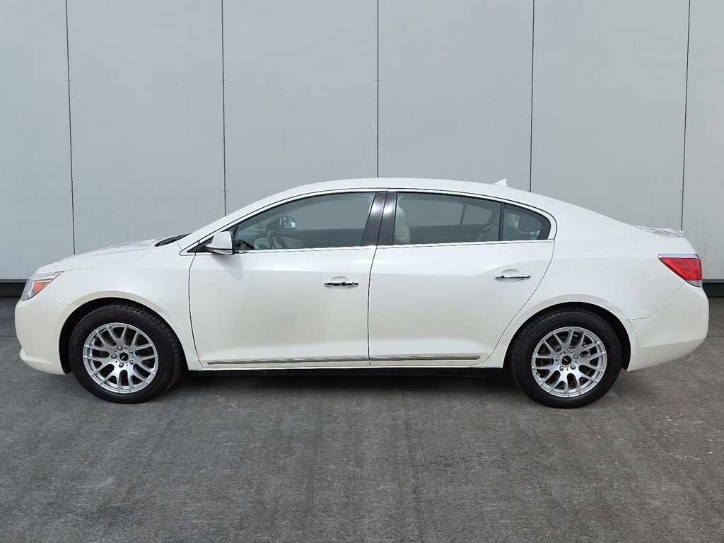 2013 Buick LaCrosse Base in Rivière-du-Loup, Quebec - 5 - w1024h768px