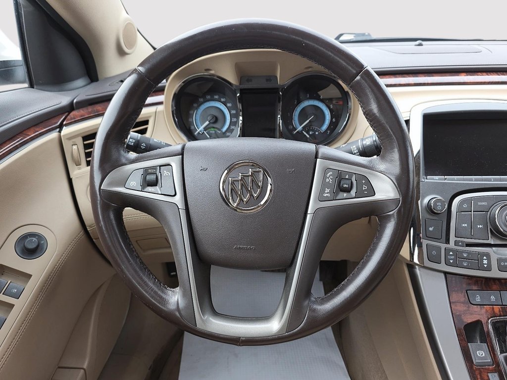 2013 Buick LaCrosse Base in Rivière-du-Loup, Quebec - 11 - w1024h768px