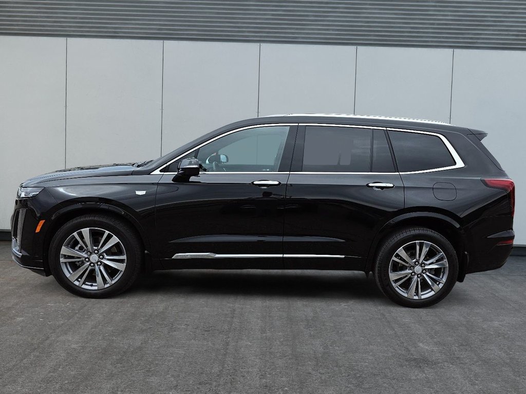 2022 Cadillac XT6 PREMIUM LUXURY in Rivière-du-Loup, Quebec - 5 - w1024h768px