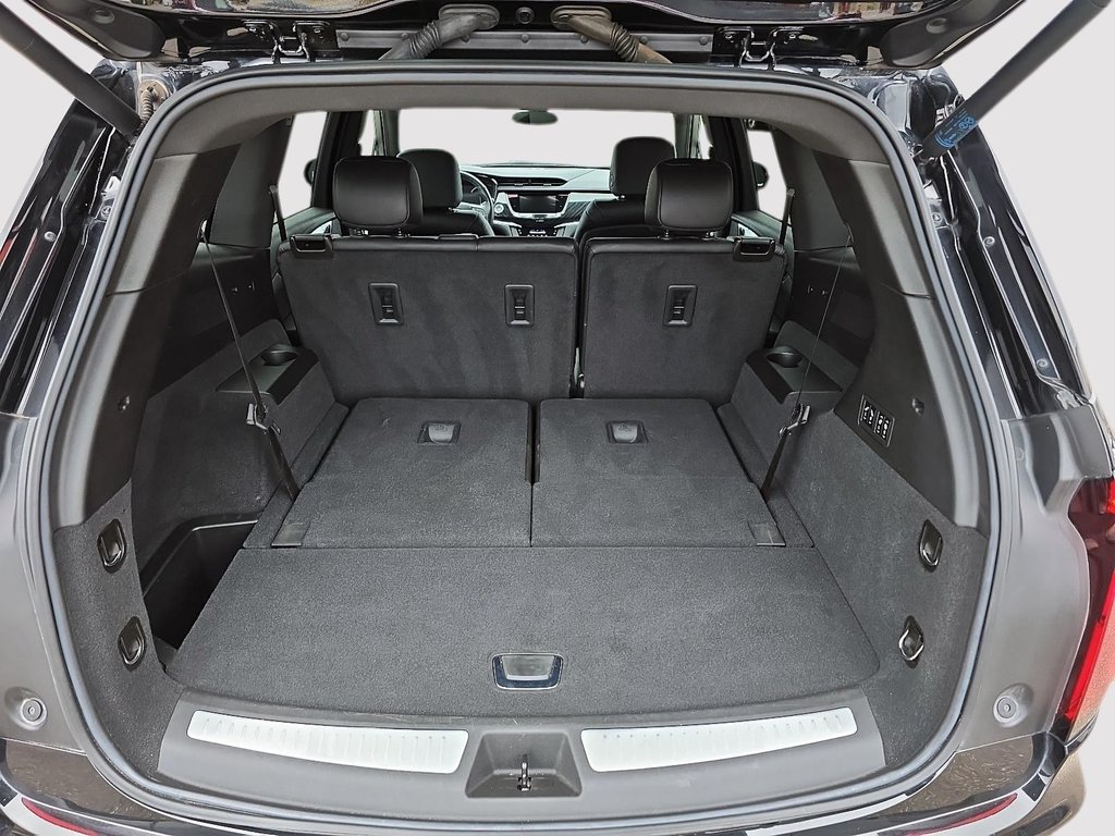 2022 Cadillac XT6 PREMIUM LUXURY in Rivière-du-Loup, Quebec - 6 - w1024h768px