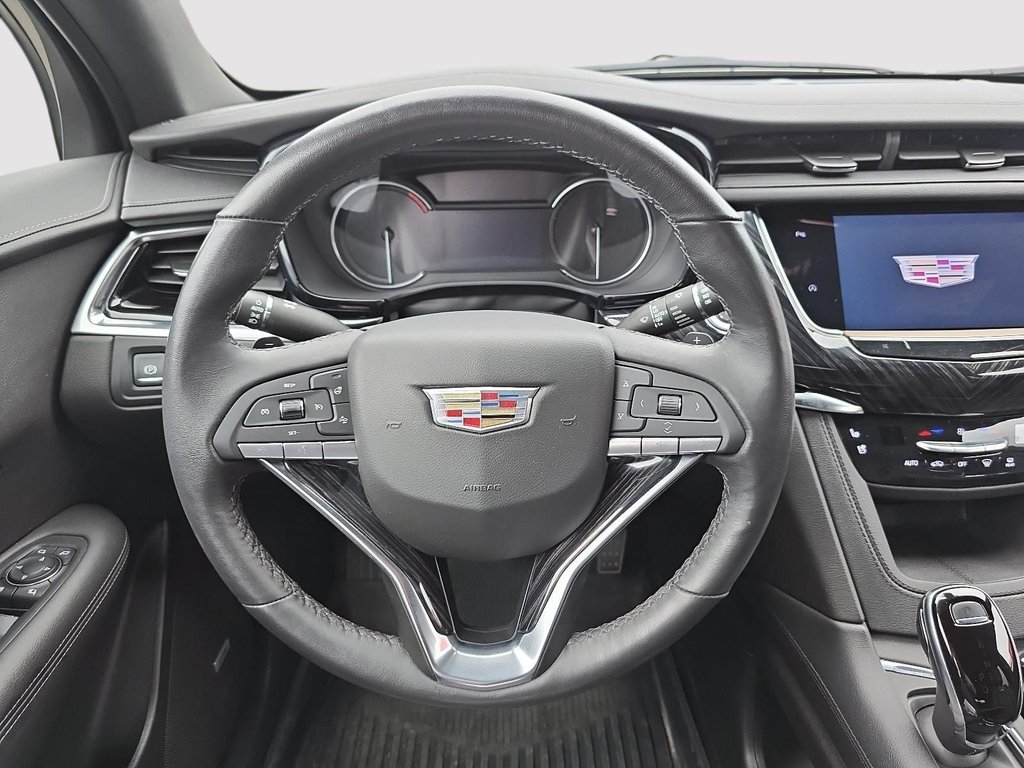 2022 Cadillac XT6 PREMIUM LUXURY in Rivière-du-Loup, Quebec - 13 - w1024h768px