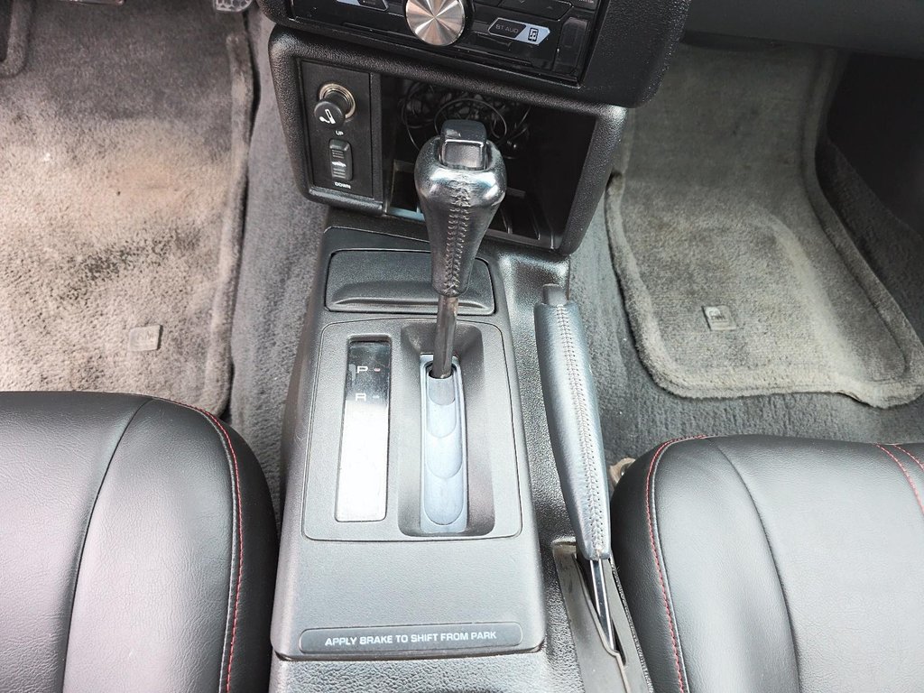 1995 Chevrolet Camaro in Rivière-du-Loup, Quebec - 15 - w1024h768px