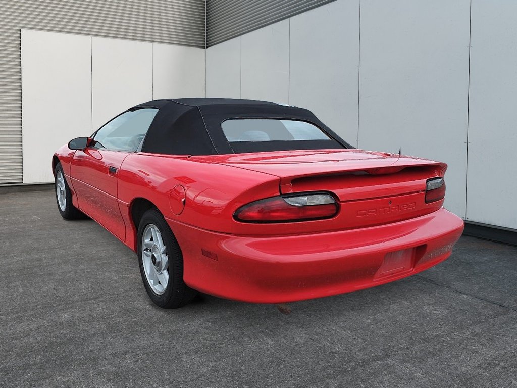 1995 Chevrolet Camaro in Rivière-du-Loup, Quebec - 7 - w1024h768px