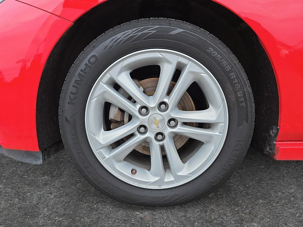 2018 Chevrolet Cruze LT TURBO in Rivière-du-Loup, Quebec - 7 - w1024h768px