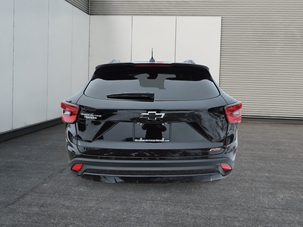 2025 Chevrolet Trax 2RS in Rivière-du-Loup, Quebec - 3 - w1024h768px