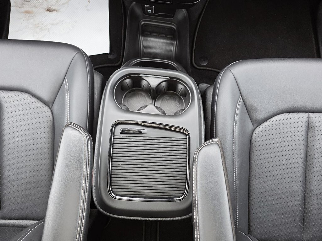 Chrysler PACIFICA Touring L 2024 à Rivière-du-Loup, Québec - 16 - w1024h768px