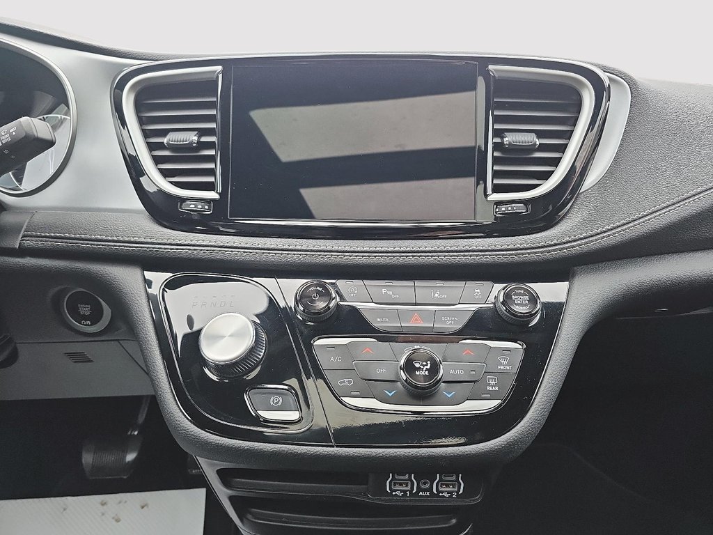 Chrysler PACIFICA Touring L 2024 à Rivière-du-Loup, Québec - 15 - w1024h768px