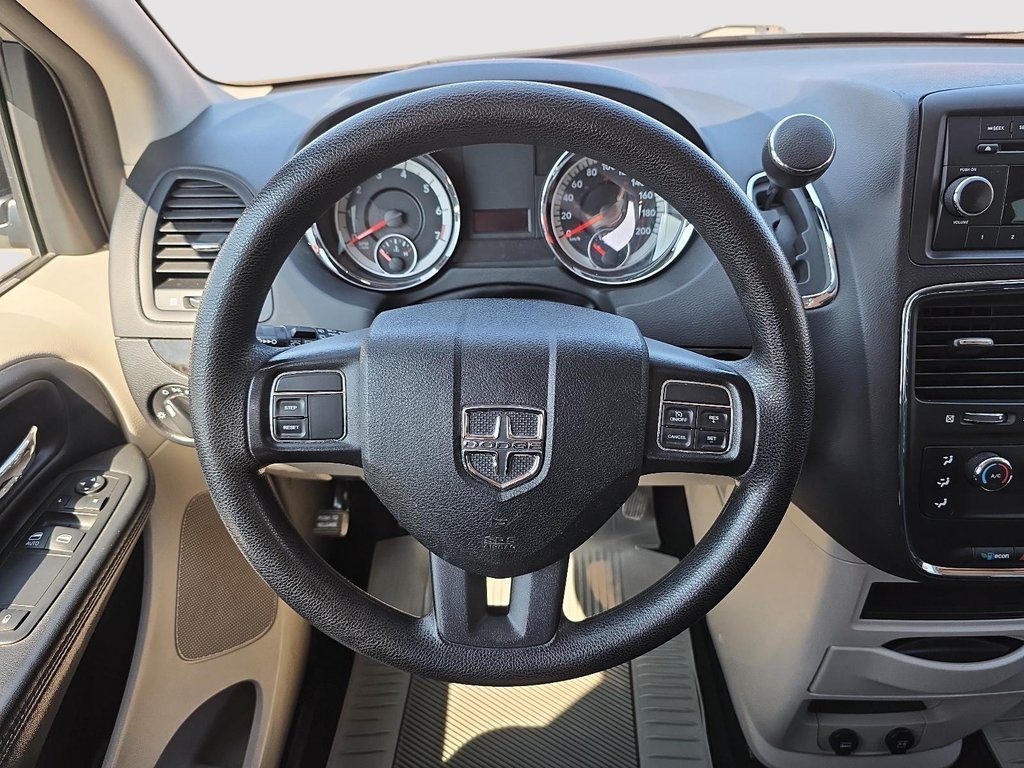 Dodge Grand Caravan Adapté  2015 à Rivière-du-Loup, Québec - 11 - w1024h768px