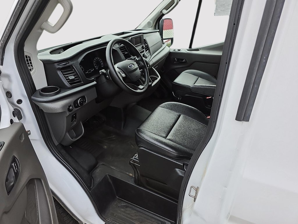 Ford Transit Cargo Van T250 2023 à Rivière-du-Loup, Québec - 7 - w1024h768px