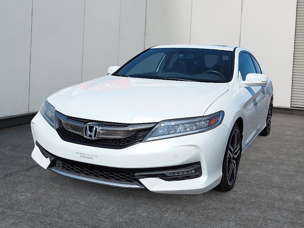 2017 Honda ACCORD CPE TOURING L4 in Rivière-du-Loup, Quebec - 1 - w1024h768px