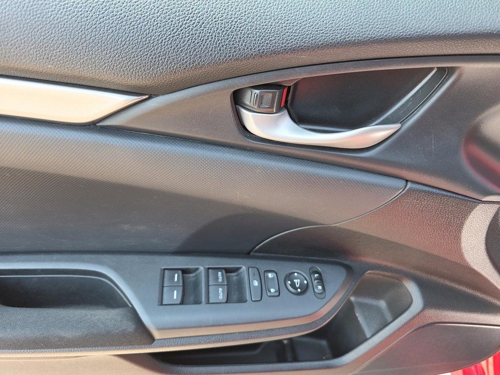 2019 Honda Civic LX in Rivière-du-Loup, Quebec - 10 - w1024h768px