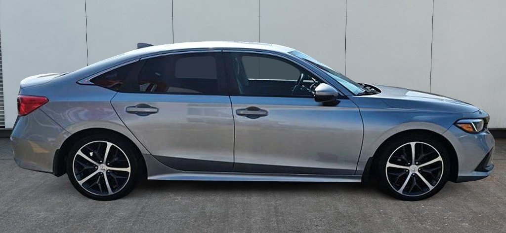 2022 Honda CIVIC SDN TOURING in Rivière-du-Loup, Quebec - 6 - w1024h768px