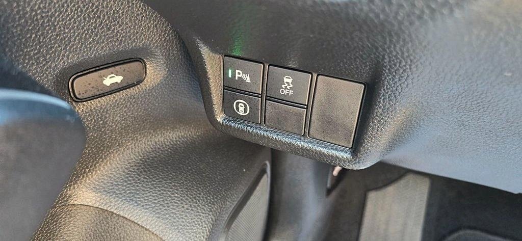 2022 Honda CIVIC SDN TOURING in Rivière-du-Loup, Quebec - 12 - w1024h768px