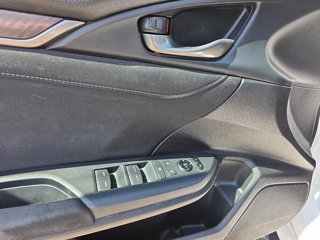 Honda Civic Hatchback Sport 2019 à Rivière-du-Loup, Québec - 9 - w1024h768px