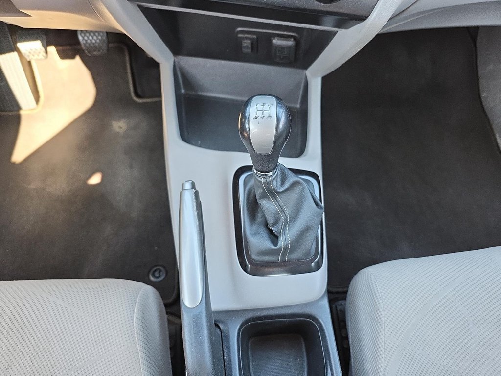 2012 Honda Civic LX in Rivière-du-Loup, Quebec - 13 - w1024h768px