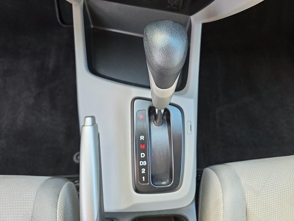 2012 Honda Civic LX in Rivière-du-Loup, Quebec - 13 - w1024h768px