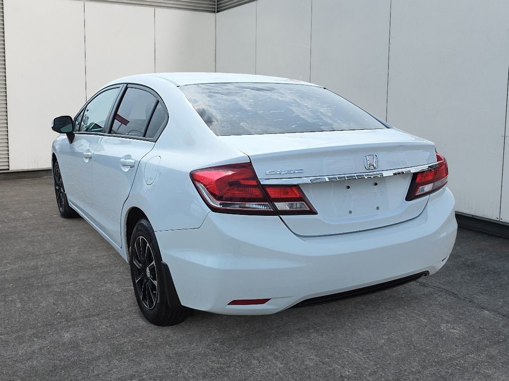 2013 Honda Civic LX in Rivière-du-Loup, Quebec - 4 - w1024h768px
