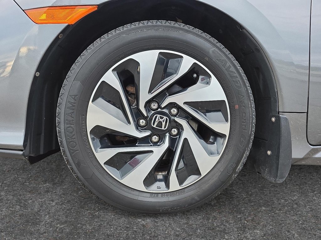 2017 Honda Civic LX in Rivière-du-Loup, Quebec - 7 - w1024h768px