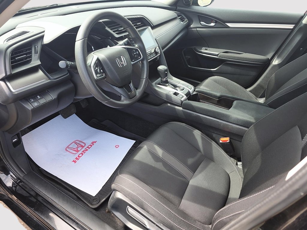 Honda Civic LX 2019 à Rivière-du-Loup, Québec - 7 - w1024h768px