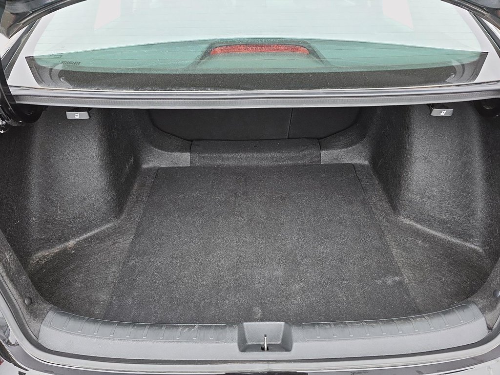 2022 Honda CIVIC EX in Rivière-du-Loup, Quebec - 6 - w1024h768px