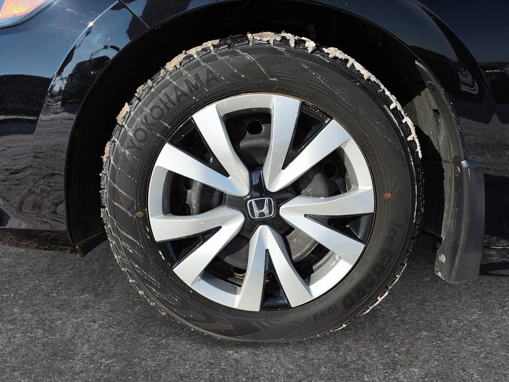 Honda Civic LX 2022 à Rivière-du-Loup, Québec - 6 - w1024h768px