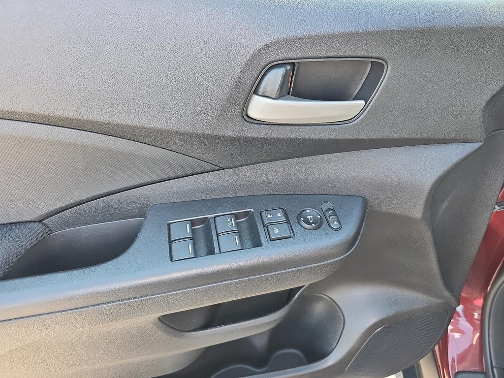 Honda CR-V LX  2016 à Rivière-du-Loup, Québec - 8 - w1024h768px