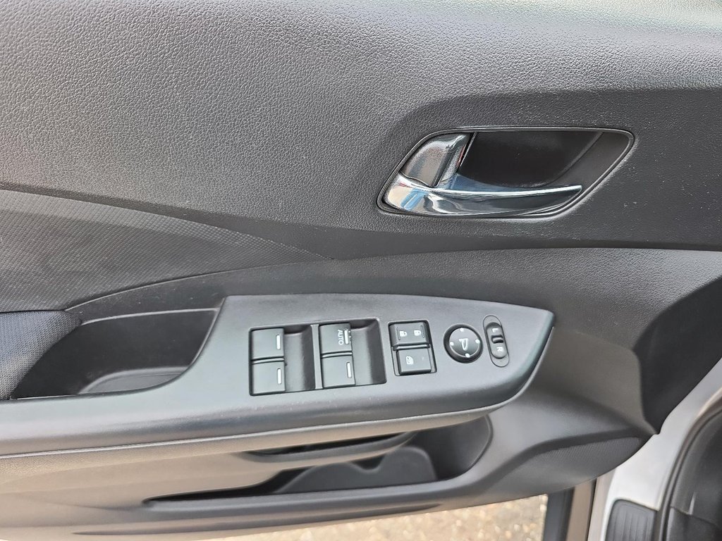 Honda CR-V SE  2016 à Rivière-du-Loup, Québec - 10 - w1024h768px