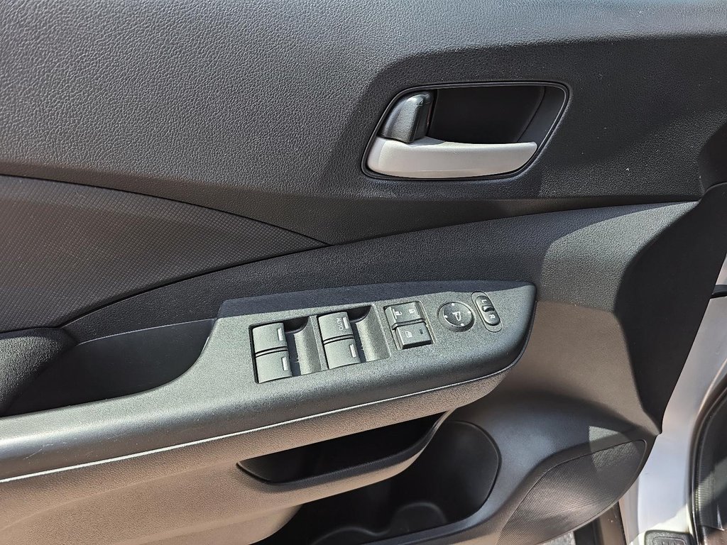 2014 Honda CR-V LX in Rivière-du-Loup, Quebec - 10 - w1024h768px