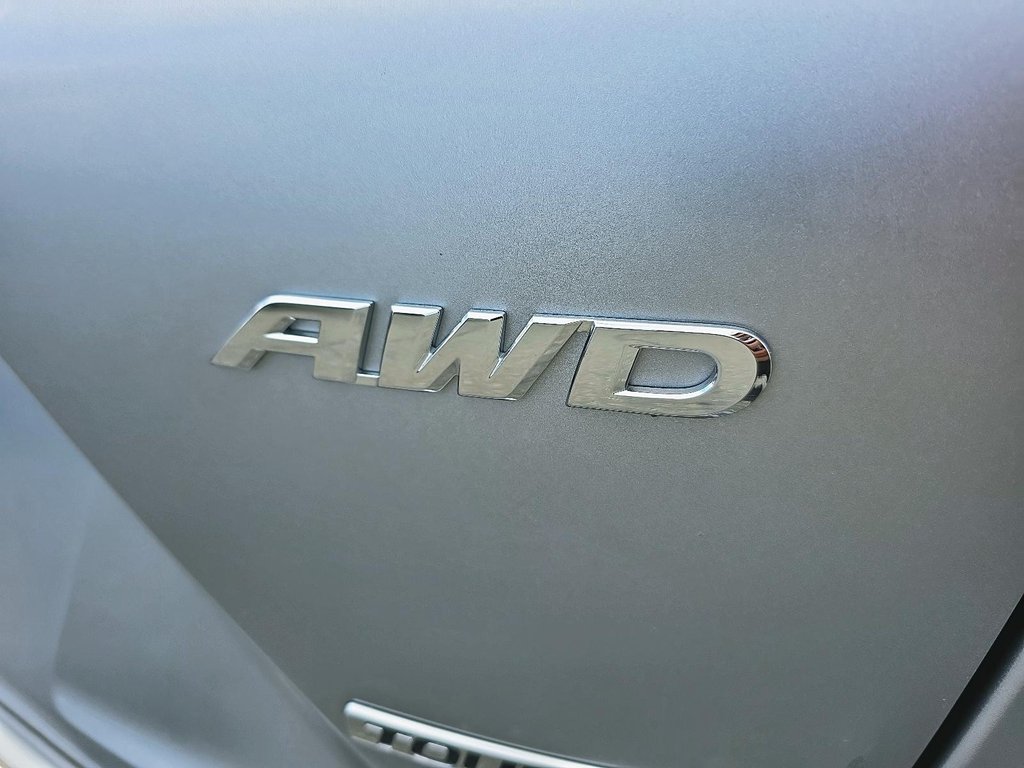 2017 Honda CR-V TOURING in Rivière-du-Loup, Quebec - 15 - w1024h768px