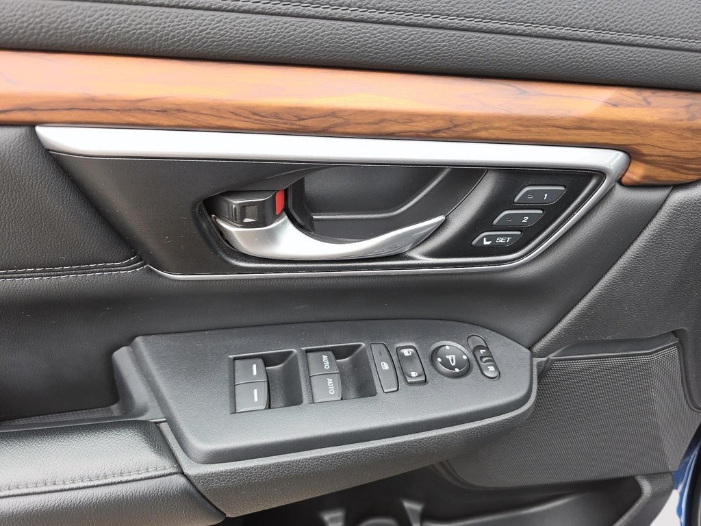 Honda CR-V Touring 2019 à Rivière-du-Loup, Québec - 10 - w1024h768px