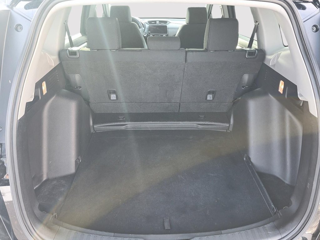 2022 Honda CR-V LX in Rivière-du-Loup, Quebec - 6 - w1024h768px
