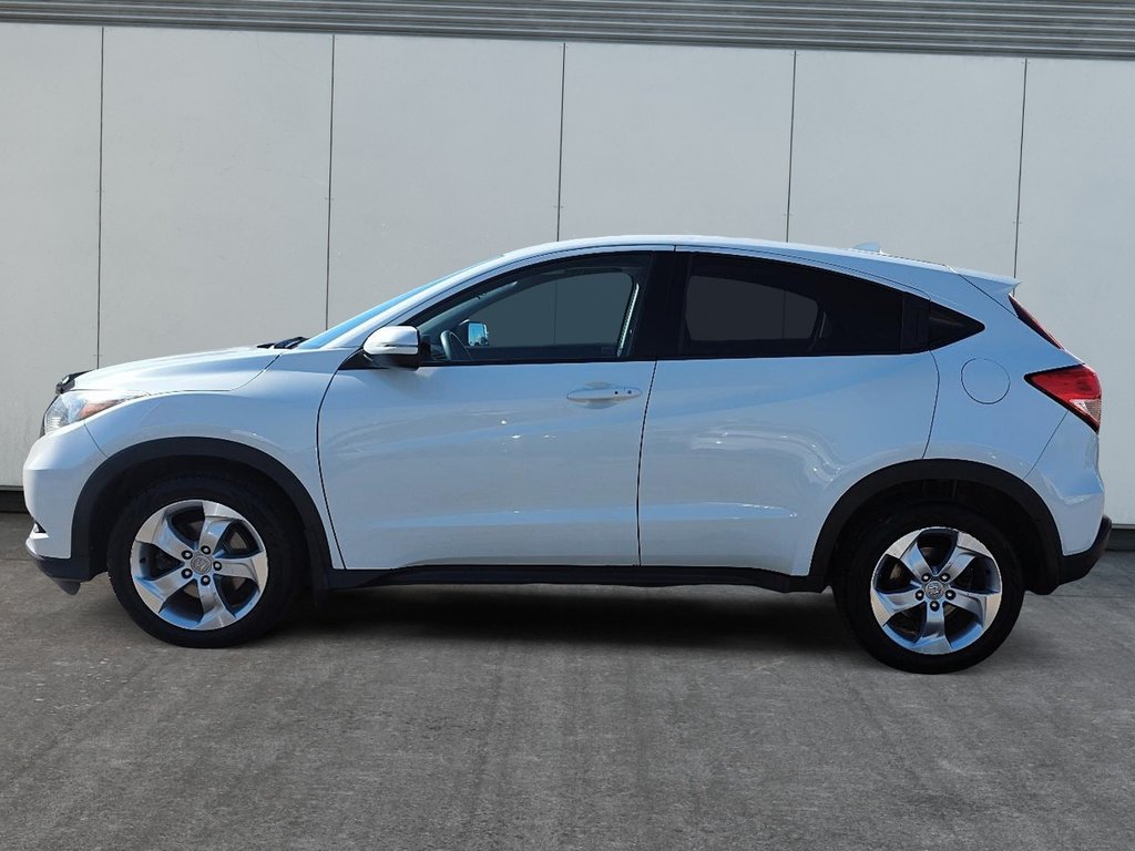 2016 Honda HR-V EX 2WD in Rivière-du-Loup, Quebec - 5 - w1024h768px