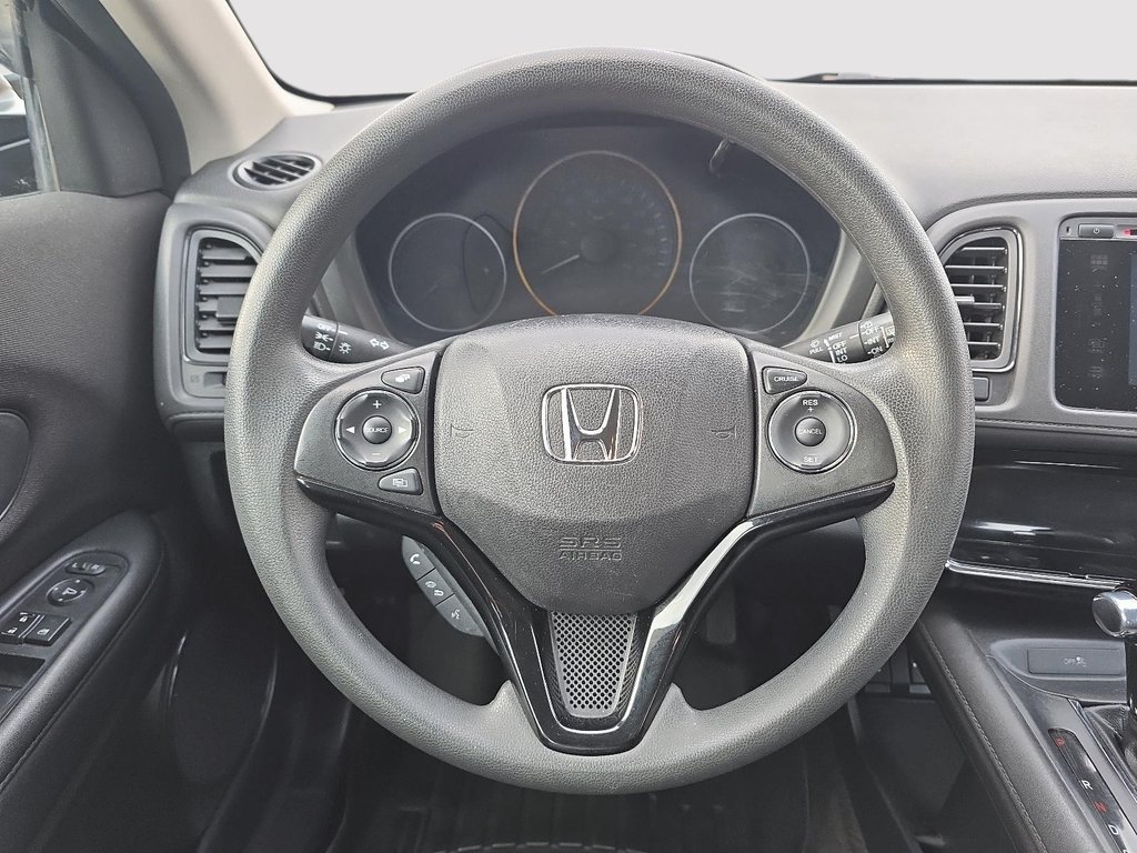 2017 Honda HR-V LX 2WD in Rivière-du-Loup, Quebec - 11 - w1024h768px