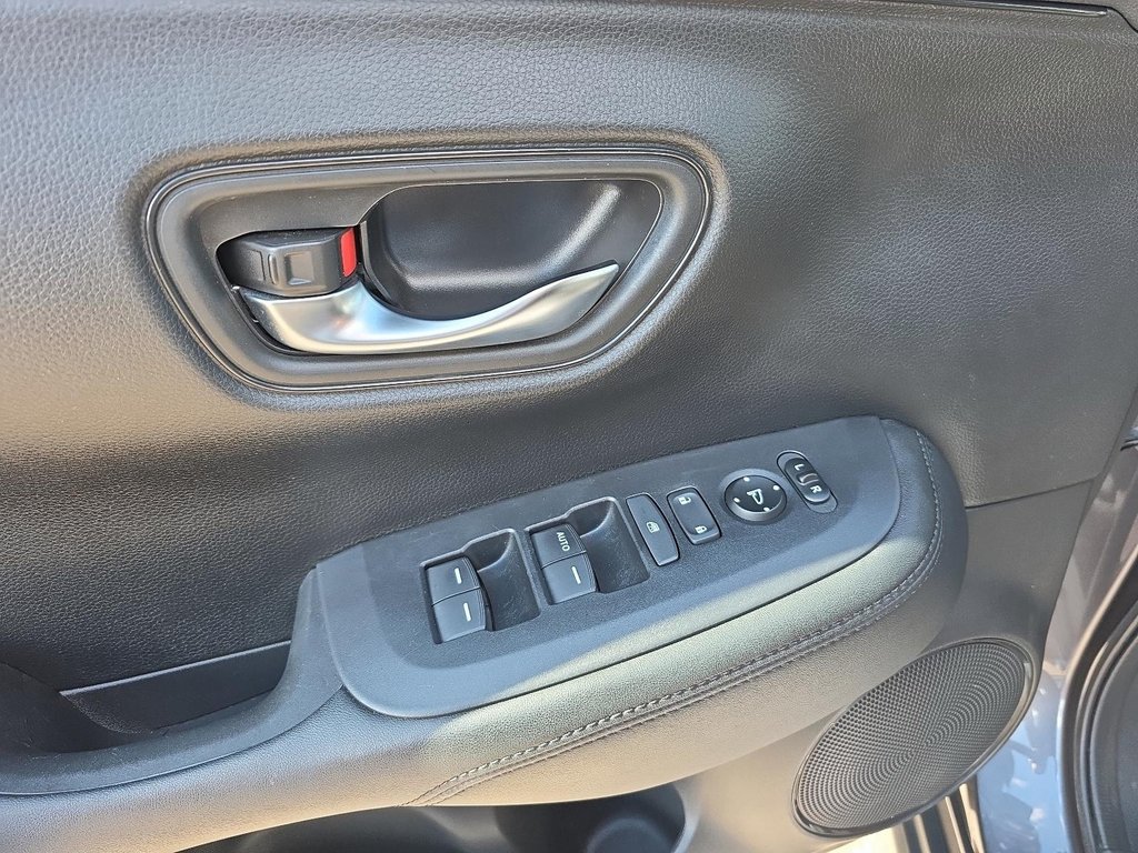 2023 Honda HR-V LX in Rivière-du-Loup, Quebec - 10 - w1024h768px