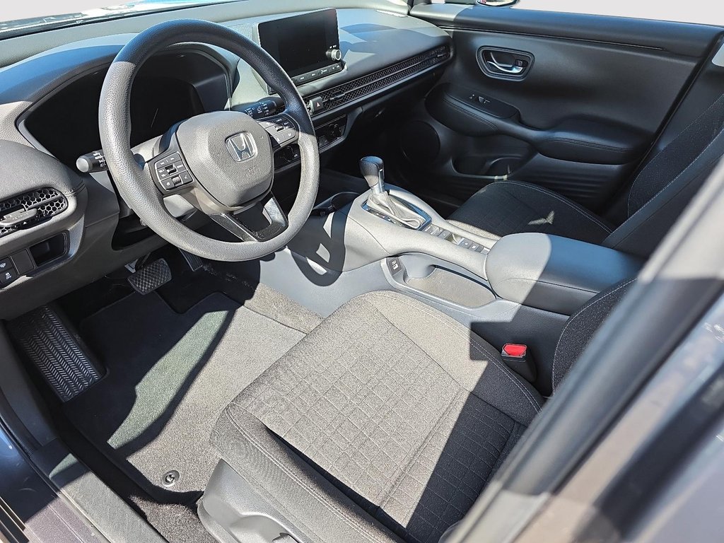 2023 Honda HR-V LX in Rivière-du-Loup, Quebec - 8 - w1024h768px