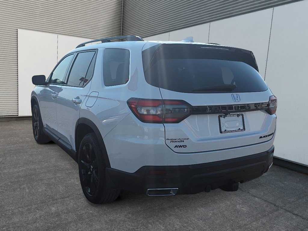 Honda Pilot Black Edition 2023 à Rivière-du-Loup, Québec - 4 - w1024h768px