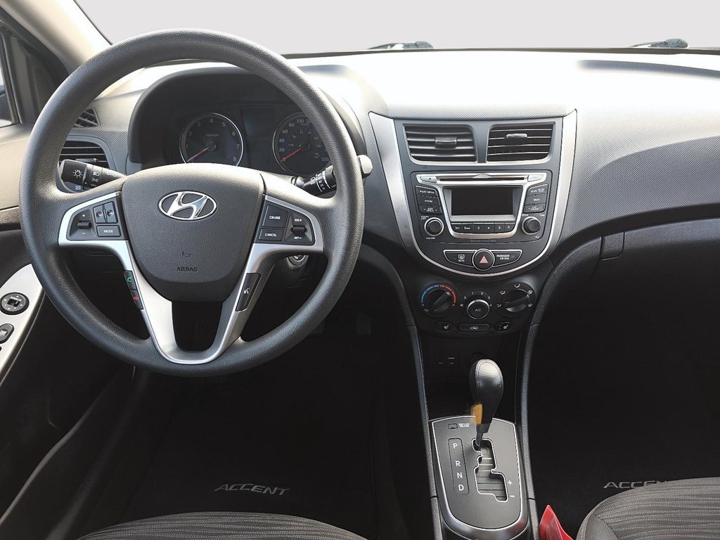 Hyundai Accent GL 2016 à Rivière-du-Loup, Québec - 9 - w1024h768px
