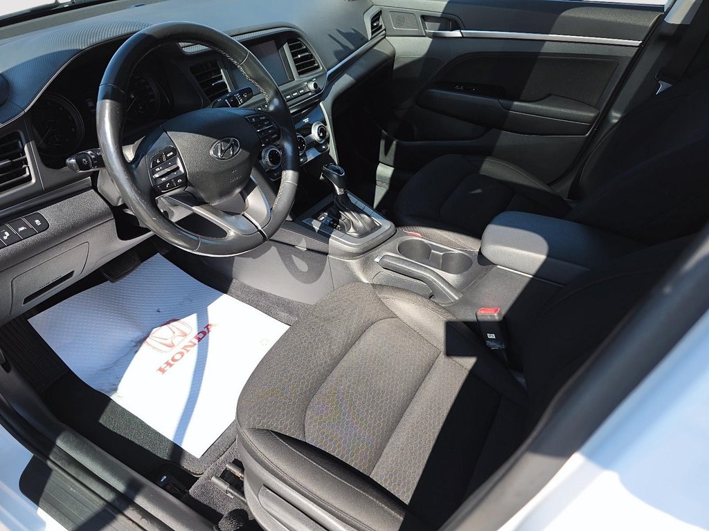 Hyundai ELANTRA PREFERED  2019 à Rivière-du-Loup, Québec - 8 - w1024h768px