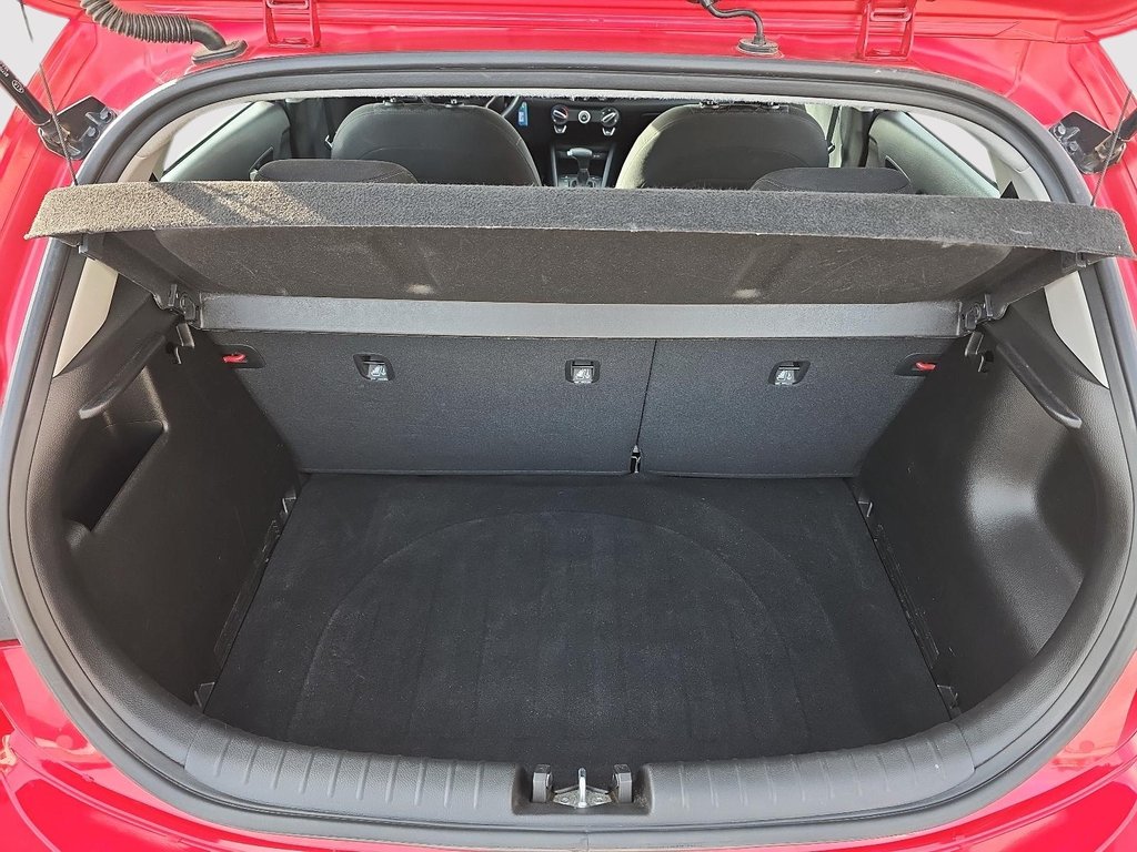 2021 Kia RIO LX PLUS in Rivière-du-Loup, Quebec - 6 - w1024h768px