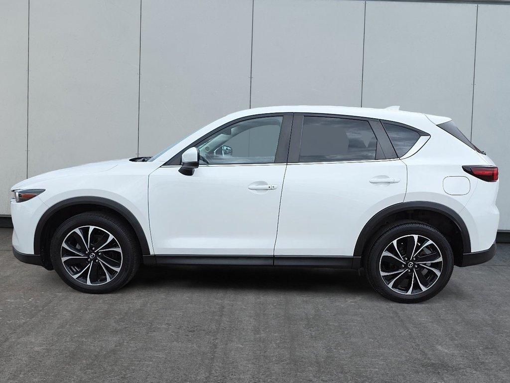 2023 Mazda CX-5 GS Confort in Rivière-du-Loup, Quebec - 5 - w1024h768px