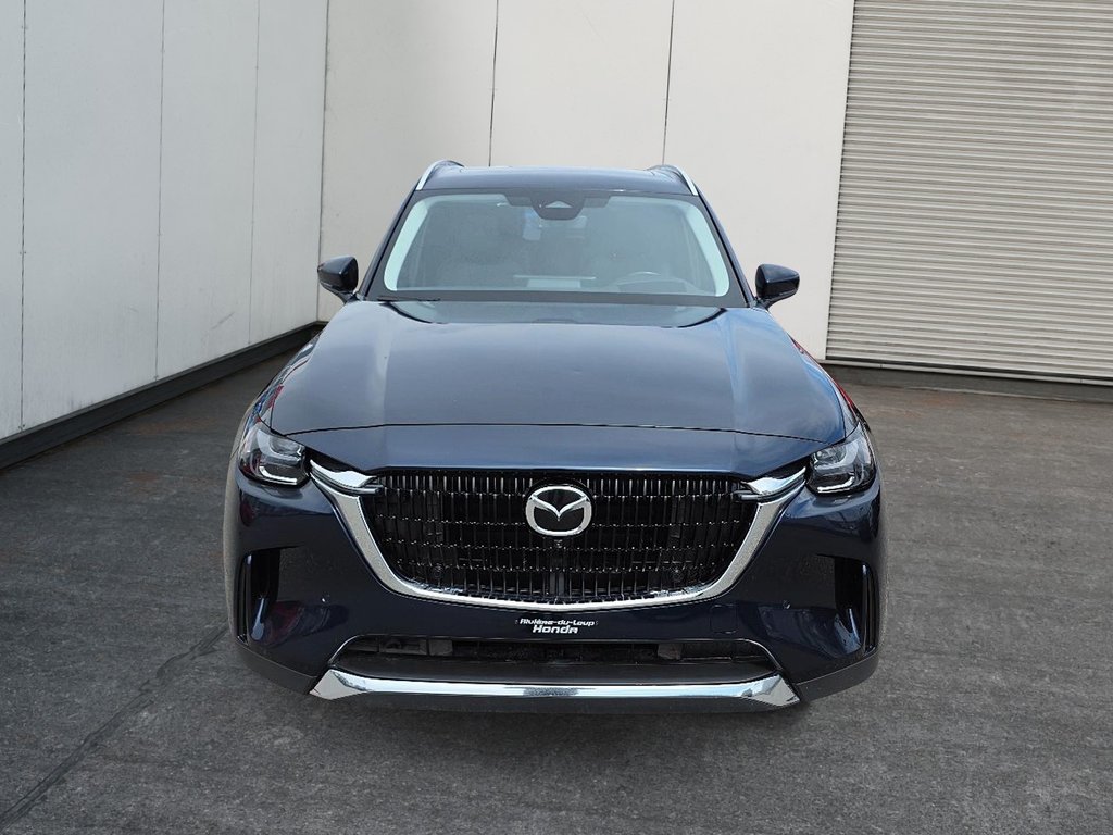 2025 Mazda CX-90 Hybrid Premium in Rivière-du-Loup, Quebec - 2 - w1024h768px