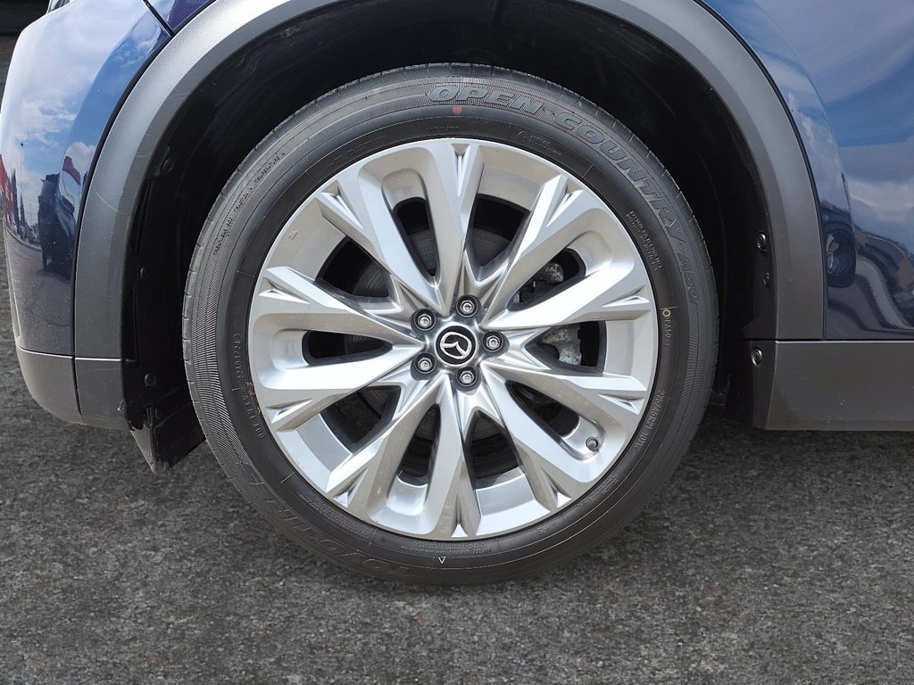 2025 Mazda CX-90 Hybrid Premium in Rivière-du-Loup, Quebec - 8 - w1024h768px